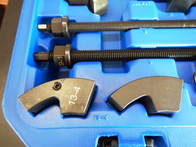 HCB TOOLS社製 トヨタ リアアクスル ブッシュリムーバーインストーラー HCB-B1623