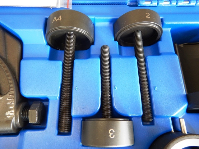 HCB TOOLS社製 トヨタ リアアクスル ブッシュリムーバーインストーラー HCB-B1623