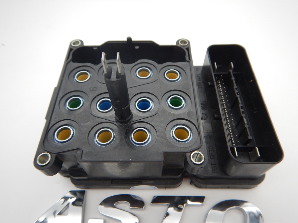 ベンツ W204 ESP コントロールユニット 現品修理 故障コード 5001 内部故障