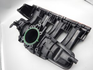 VW ゴルフ6 R インテークマニホールドAssy 06F133201P