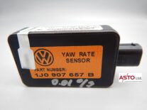 VW ゴルフⅣ ヨーレートセンサー 社外新品 1J0907657B