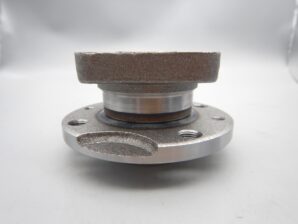 フィアット 141 パンダ フロントハブAssy DAYCO製 4400918