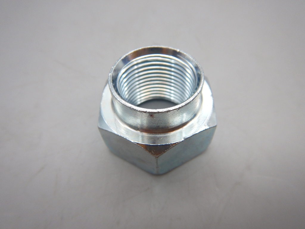 フィアット 141 パンダ フロントハブAssy DAYCO製 4400918