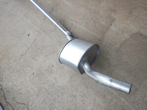 フィアット 141 パンダ センターマフラー 社外品　46426805