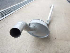 フィアット 141 パンダ センターマフラー 社外品　46426805