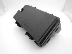 2012年ジープ ラングラー TIPM（トータリーインテグレイテッドパワーモジュール）プログラム済み リビルト品