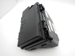 2012年ジープ ラングラー TIPM（トータリーインテグレイテッドパワーモジュール）プログラム済み リビルト品