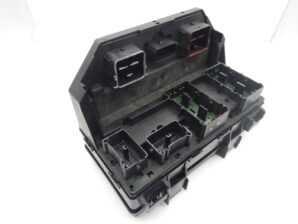 2012年ジープ ラングラー TIPM（トータリーインテグレイテッドパワーモジュール）プログラム済み リビルト品