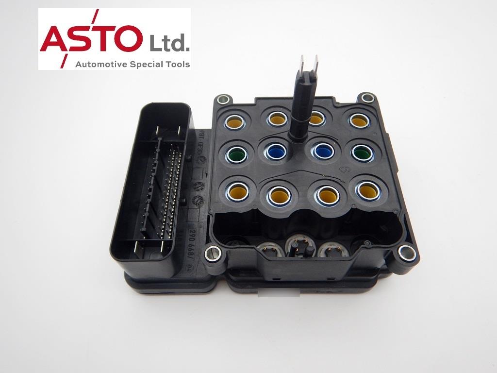 2011年 ベンツ W204 C63 AMG ESP 現品修理 5001 / 5521