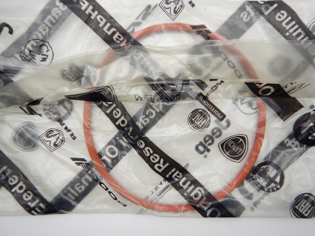 入手困難 アルファロメオ 159 / ブレラ / スパイダー フューエルポンプ ガスケットシール 純正新品 未開封