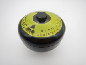 サーブ 900 ブレーキ アキュームレータ 社外品 4002267