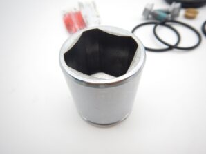 ベンツ R190 AMG GT 他 リアキャリパー リビルトキット 1台分