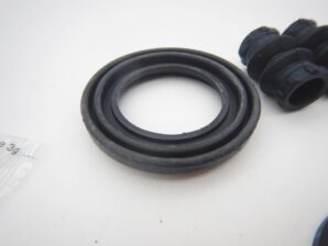 ベンツ R190 AMG GT 他 リアキャリパー リビルトキット 1台分