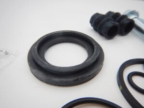 ベンツ R190 AMG GT 他 リアキャリパー リビルトキット 1台分