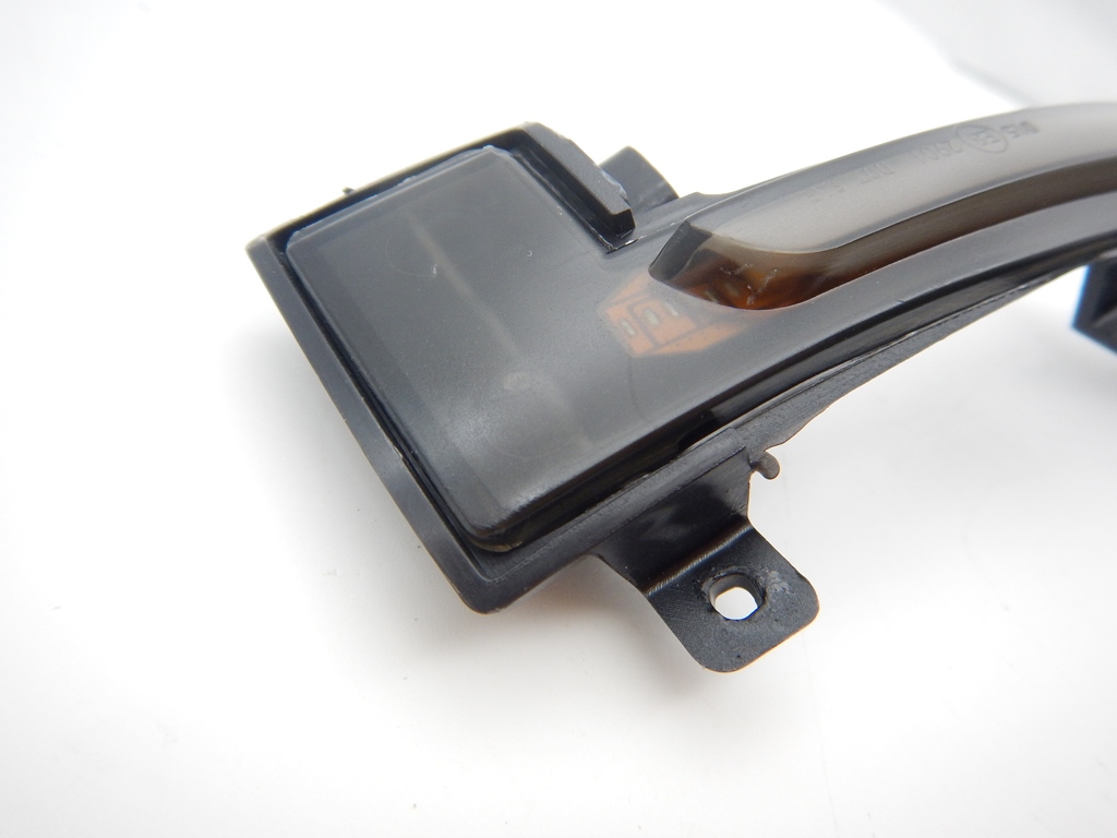 アウディー TT(8J)ドアミラーターンシグナル 左右セット 社外 LED