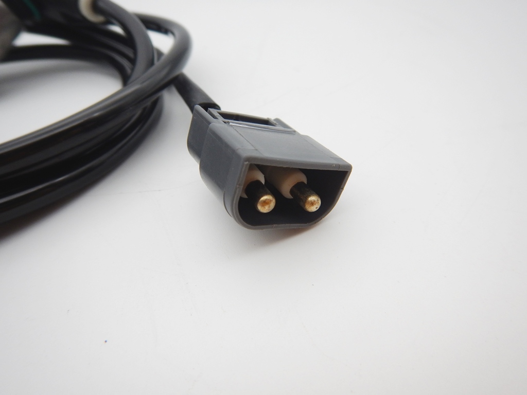 ボルボ 940 他 フロントABSホイールスピードセンサー