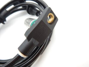 ボルボ 940 他 フロントABSホイールスピードセンサー