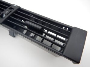 ベンツ W124 センターエアーベントグリルAssy（メタルフレームバージョン）