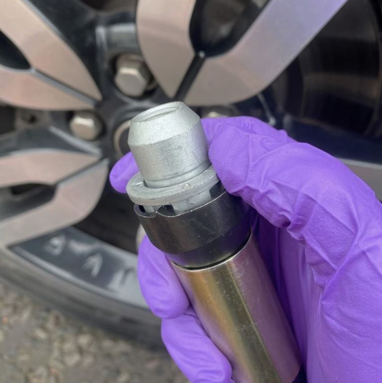 ジャガー / ランドローバー専用 ロッキングホイールナットリムーブ アダプター2個セット AST6189