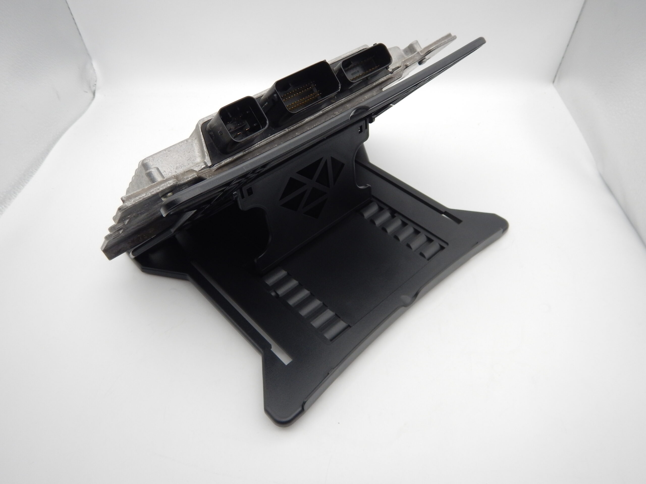 ECU テストベンチスタンド プログラミング / リマッピング