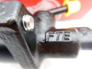 入手困難 VW ゴルフ3 GTI / VR6 右ハンドル車専用 クラッチマスターシリンダーAssy FTE製 1H2721401