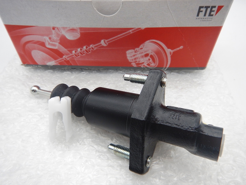 入手困難 VW ゴルフ3 GTI / VR6 右ハンドル車専用 クラッチマスターシリンダーAssy FTE製 1H2721401