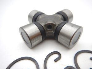 ランドローバー プロペラシャフト ユニバーサルジョイント