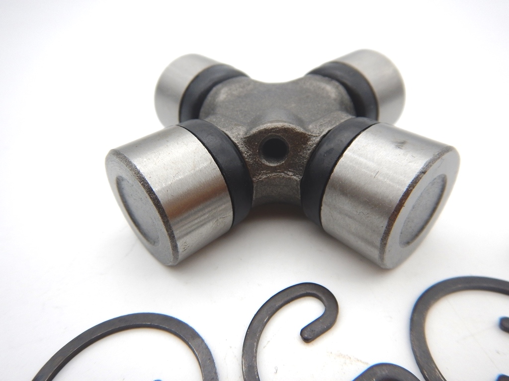 ランドローバー プロペラシャフト ユニバーサルジョイント