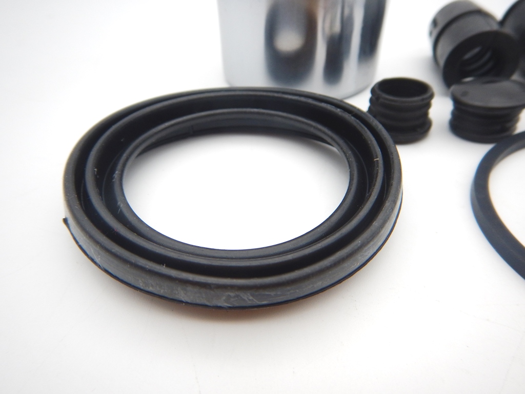 ベンツ W211 / W220 / R230 フロントブレーキキャリパー フルリペアキット