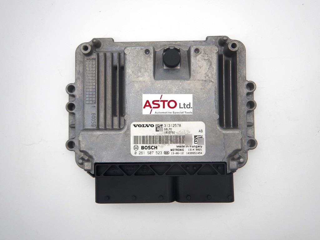 2014年 ボルボ V60 エンジンコントロールユニット クローン作製 BOSCH MED17.0