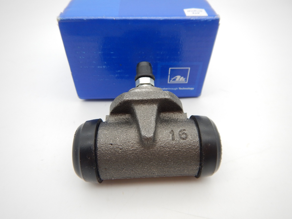 フィアット パンダ 500 他 リアホイールシリンダー左右セット 1台分 Ate製