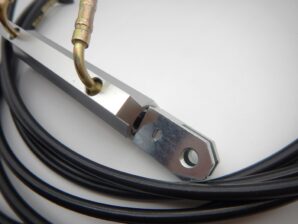 ベンツ R230 バリオルーフ油圧シリンダー 2308001072 / 2308000972