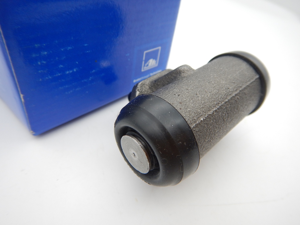 フィアット パンダ 500 他 リアホイールシリンダー左右セット 1台分 Ate製