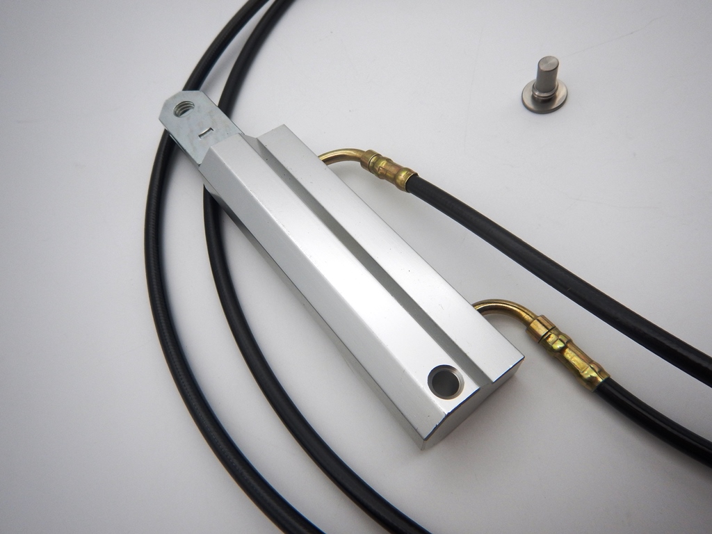 ベンツ R230 バリオルーフ油圧シリンダー 2308001072 / 2308000972