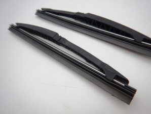 ベンツ W124 ヘッドライトワイパーブレード 左右セット 1台分