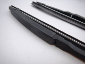 ベンツ W124 ヘッドライトワイパーブレード 左右セット 1台分