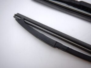 ベンツ W124 ヘッドライトワイパーブレード 左右セット 1台分