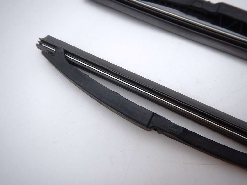 ベンツ W124 ヘッドライトワイパーブレード 左右セット 1台分