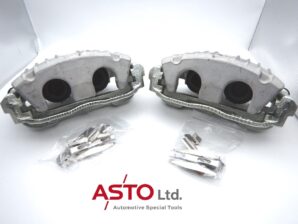 コルベット C5 フロントキャリパーAssy（ブラケット付き）左右セット 社外品