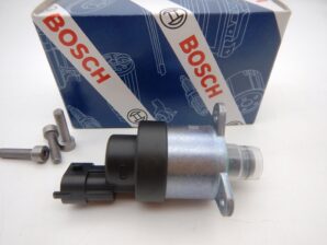 ミツビシ フソー キャンター フューエルインジェクションポンプ プレッシャーレギュレータ BOSCH　ME223954