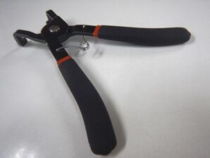 汎用 ホース プライヤー①