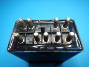 ベンツ A/C コンプレッサーリレー 002 545 12 05  純正新品